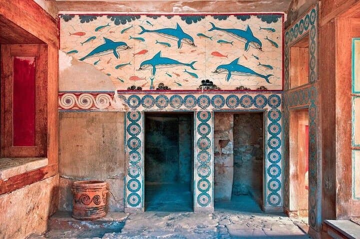 Crete in a Day: Knossos Palace, Local Soap Workshops, Olive Oil & Wine Tasting