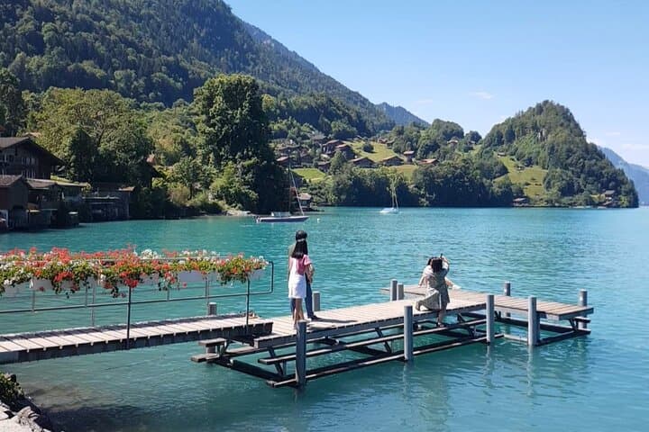 CLOY - Crash Landing on You Private Tour