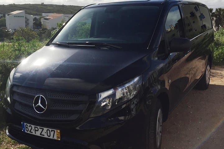 Private Transfer To or From Peniche 