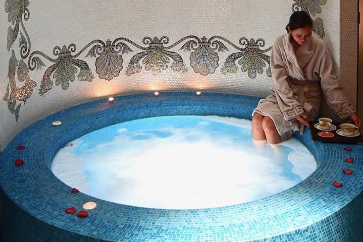 Versace Elite Indulgence The Ultimate Spa Journey