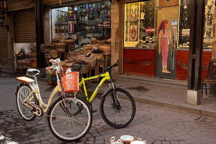 East Luxor Guided Bike Experience with Drinks & Photos