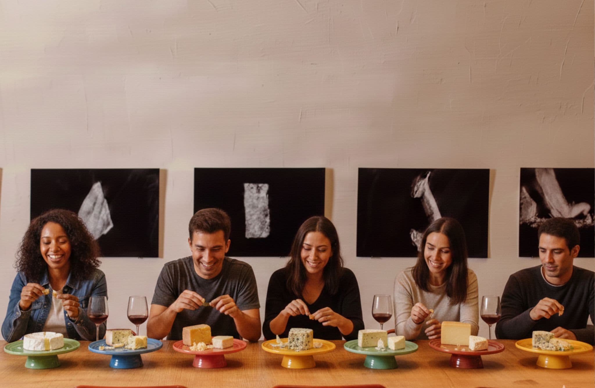 Luxury Cheese Tasting with Wine & Snacks in Rome