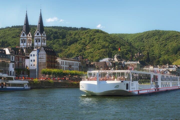 Private day trip from Frankfurt to Rhine Valley with local driver