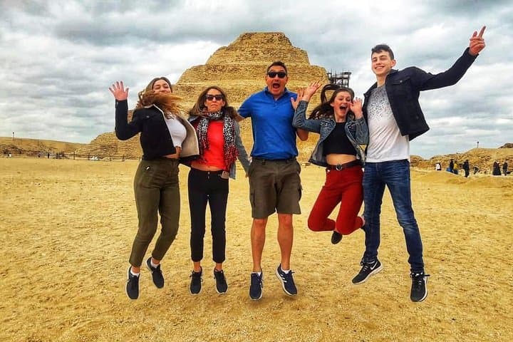 Giza pyramids, Sakkara and Memphis private tour