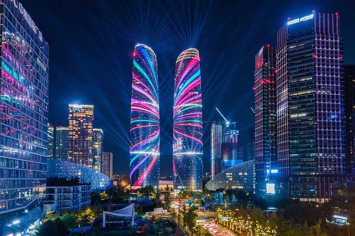 Chengdu Night Tour Private Exploration Including Dinner