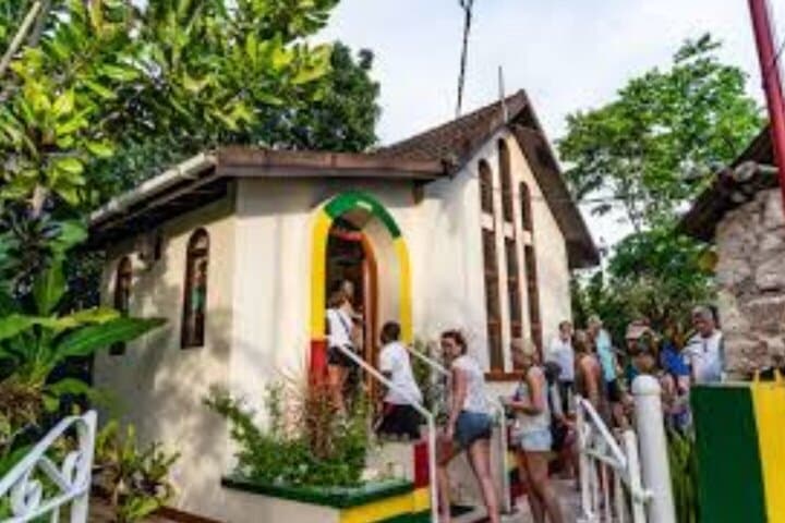 Bob Marley Birthplace 9 Mile Guided Tour 