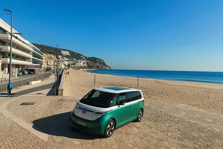 From Lisbon to Sesimbra With Locals