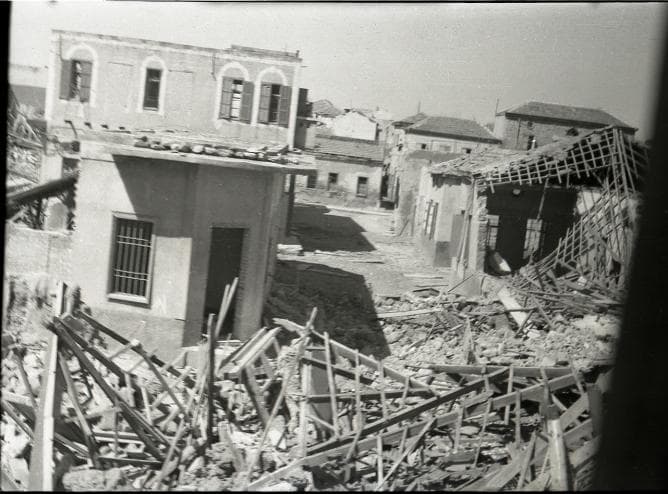 בעקבות הלוחמים בקרב מנשייה בתל אביב