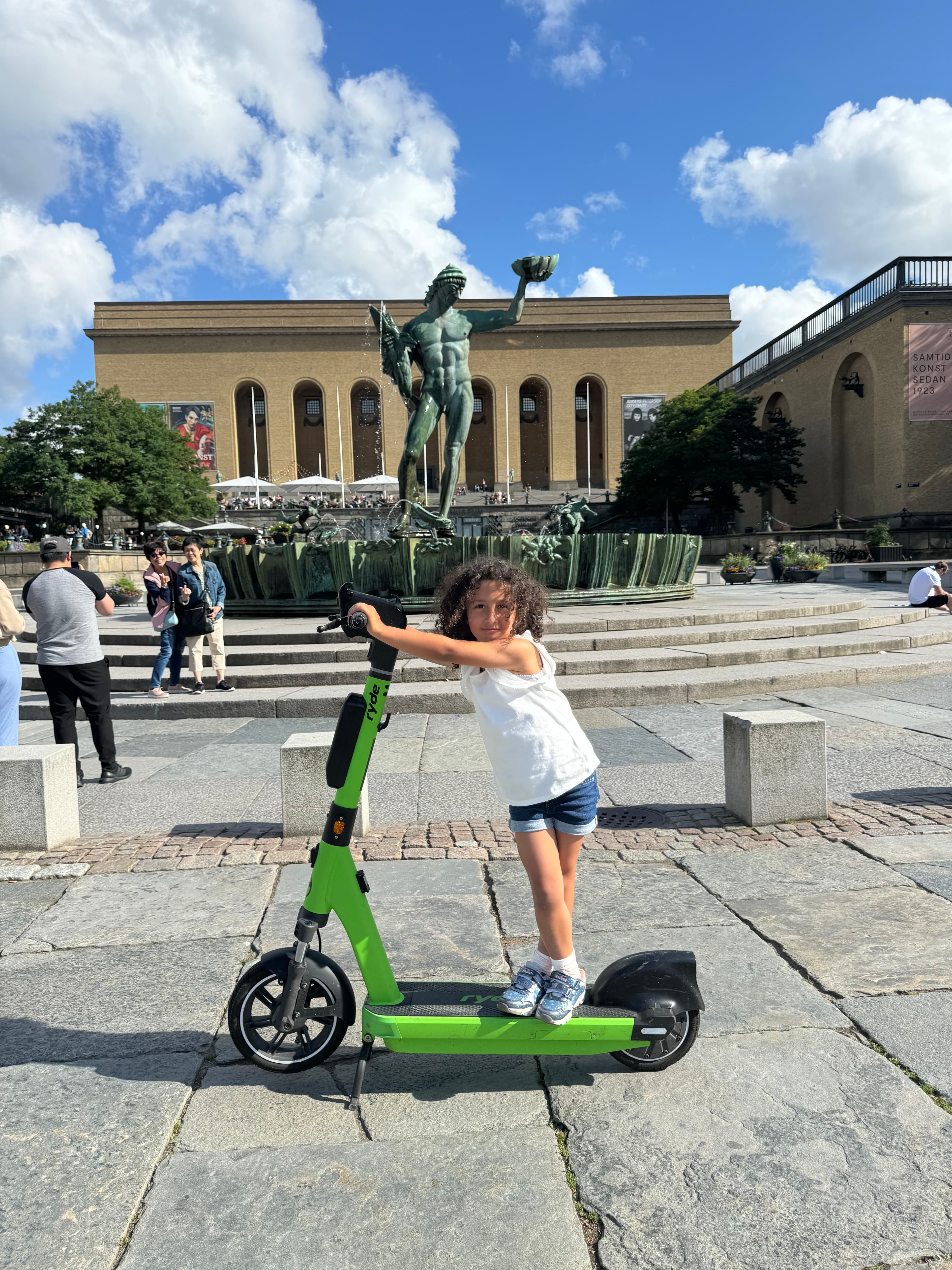 Private Scooter Tour in Gothenburg with Pickup