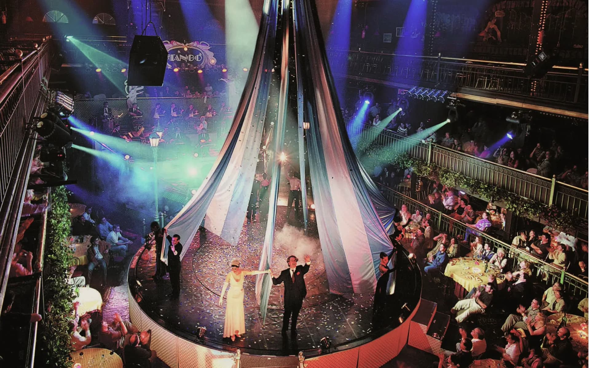 Cena Show Ejecutiva en Señor Tango