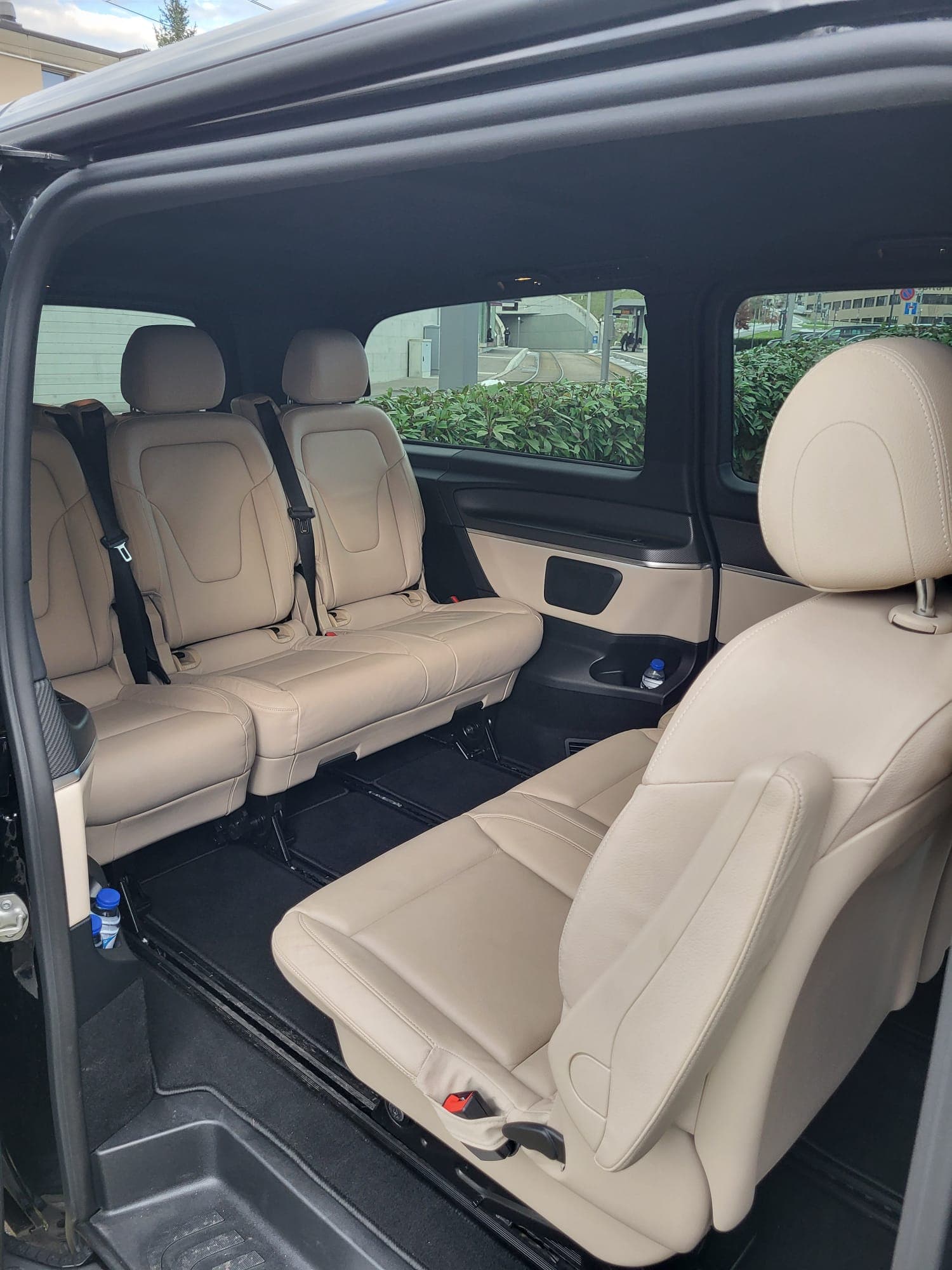 Private Transfer Mercedez V-Class: Zurich - Basel