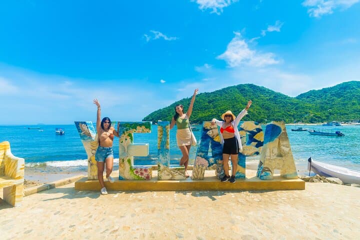 Yelapa Escape & Snorkeling in Puerto Vallarta by Speedboat