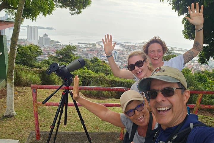 Ancon Hill Eco Walk – Sloths, Toucans & Skyline Views
