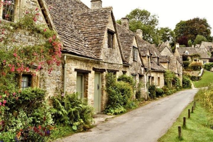 Cotswold Private Road Trip