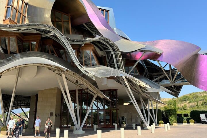 Exclusive Wine Tour in La Rioja Marquis de Riscal Ysios