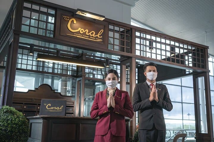 Phuket Airport : Guided Fast-Track Service with Hotel Transfer