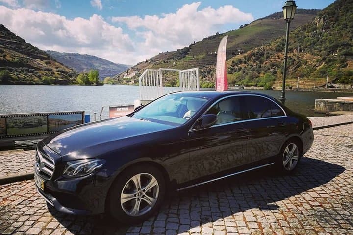 Porto to Madrid up to 3 Stops: Aveiro, Salamanca and Avila 