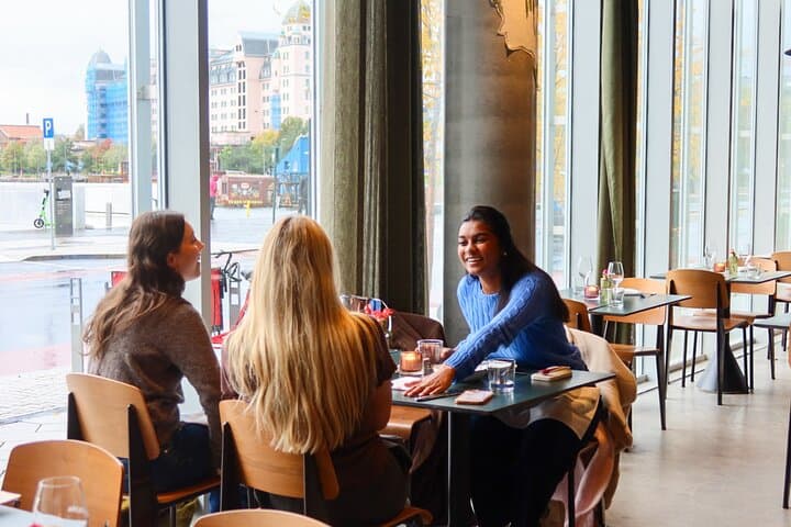 Oslo City Tour and Traditional Norwegian Lunch