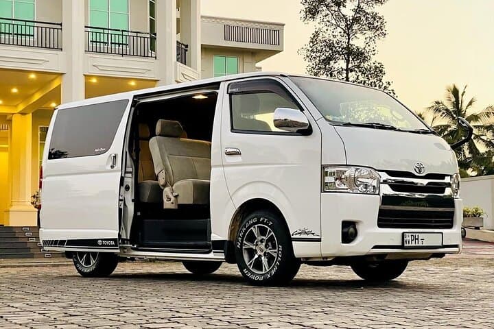 Airport Taxi Transfers from Colombo Airport to Arugam Bay