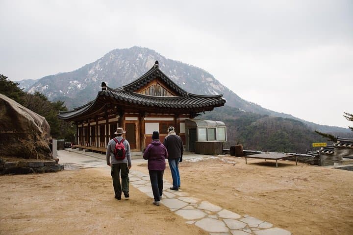 Seoul Hike: The Historic Trail