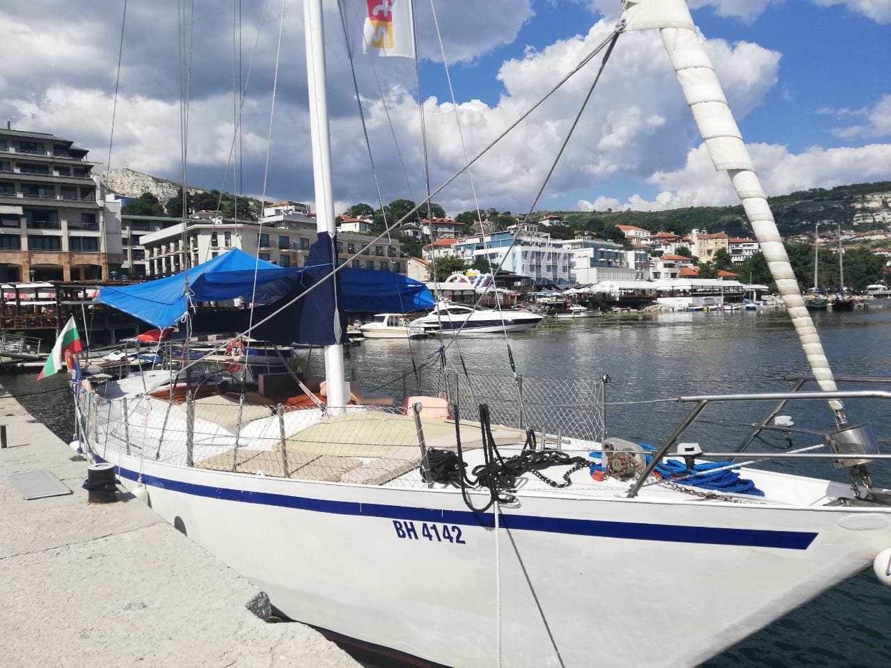 Super Yacht Exclusive Rental with Food and Drinks In Balchik