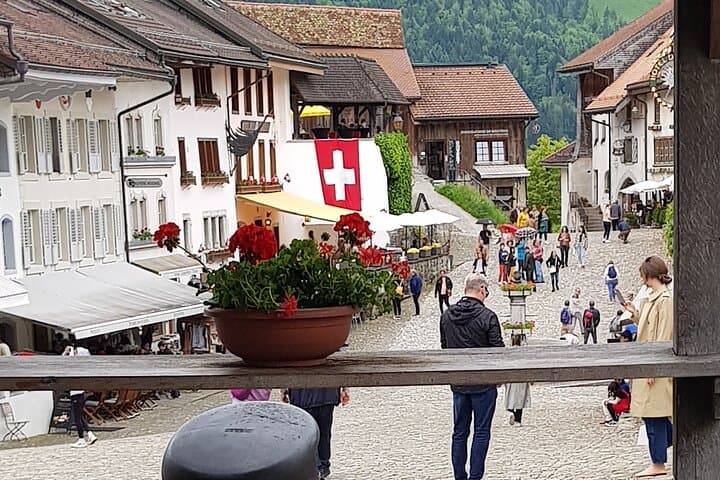 Gruyères Castle Cheese and Chocolate Luxury Private Tour 