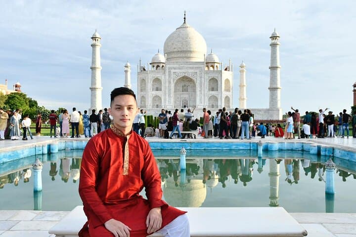 Delhi to Agra Day Trip By Fast AC Train