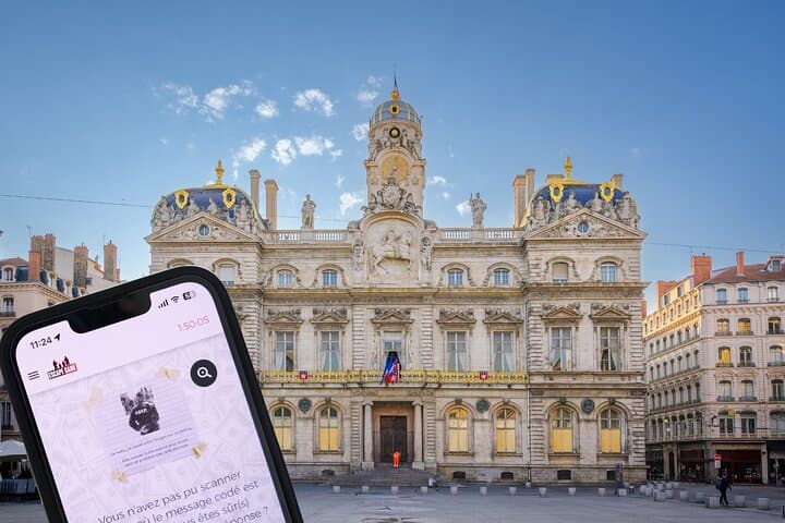 Escape Game Outdoor Theme Team Heist in Lyon