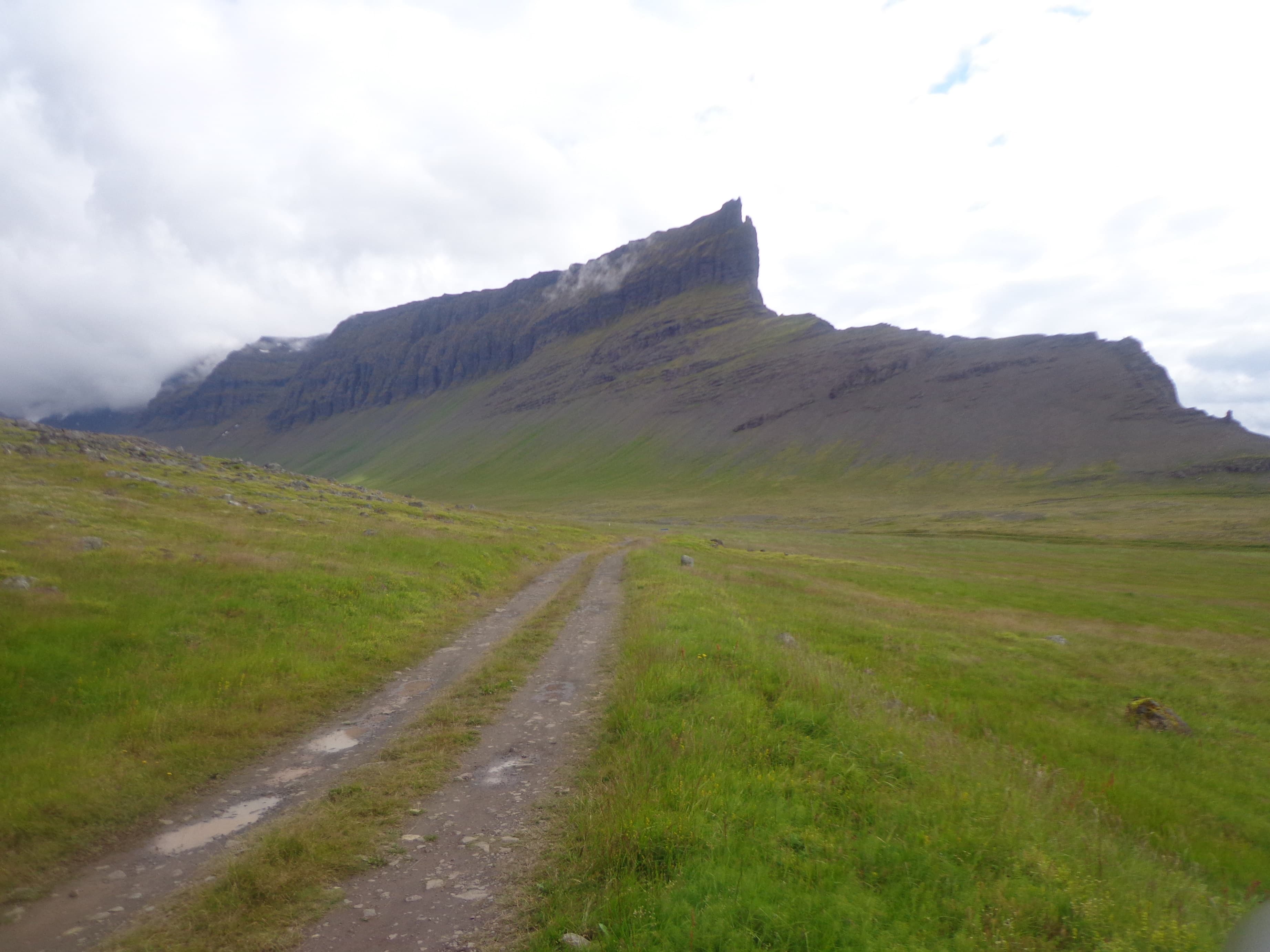 Svalvogar Circle Sightseeing Tour