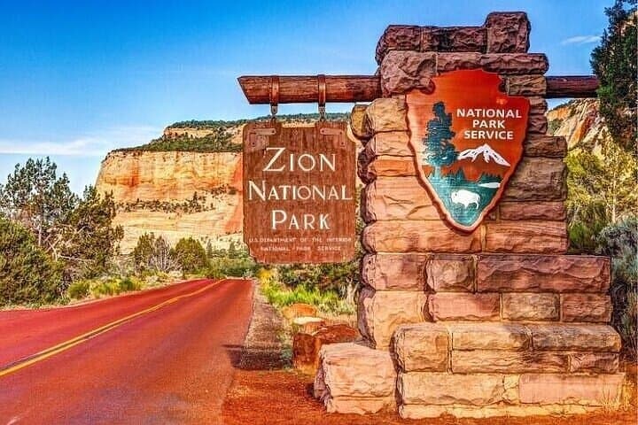 Tour to Bryce Canyon and Zion National Park from Las Vegas