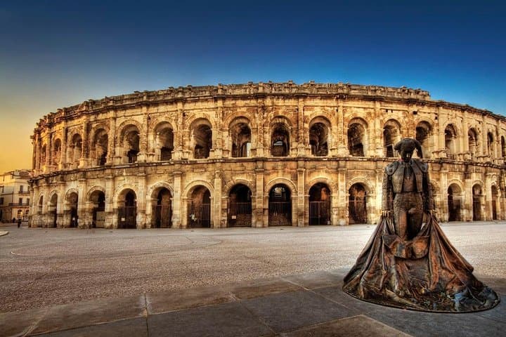 Private small group tour of Nimes and Pont du gard