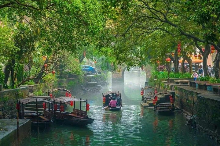 Private Day Tour to Shunde from Guangzhou: Qinghui Garden, Fengjian Water Town