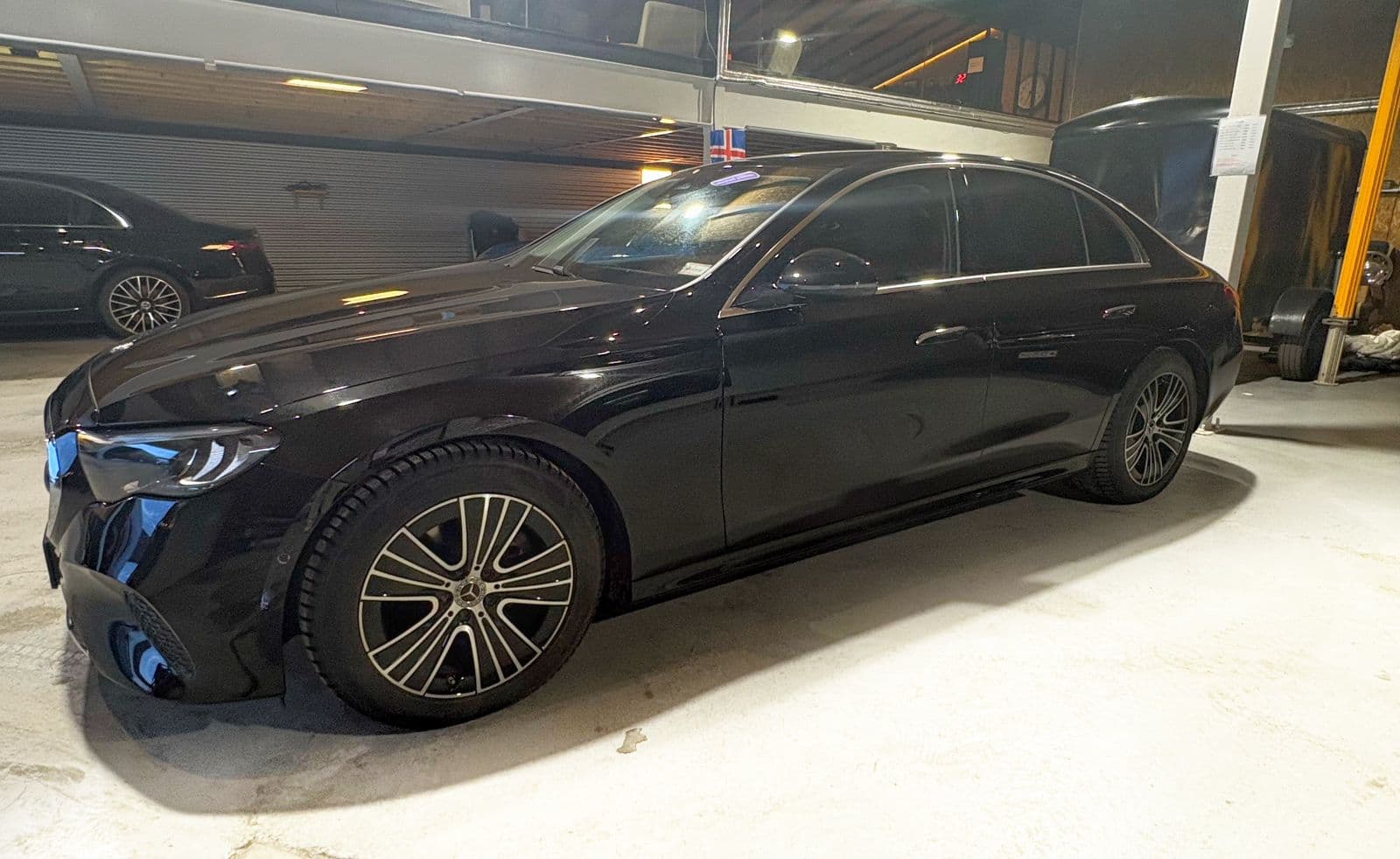 Private Transfer: Keflavik Airport → Reykjavík in Sedan