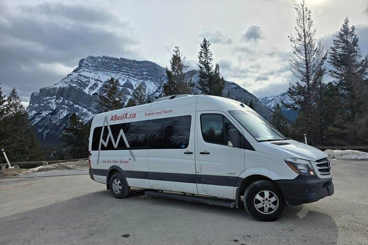 Calgary YYC Airport to Lake Louise – Private Shuttle