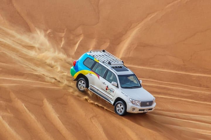 Classic Dubai Desert Safari with BBQ Dinner and Camp activities