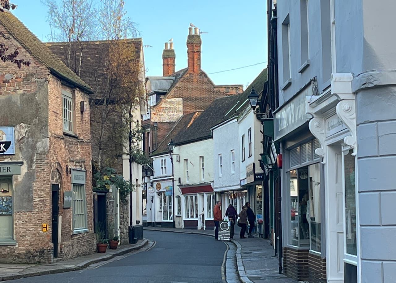 Sandwich: Private 2hr walking tour with a Qualified Local Blue Badge Guide