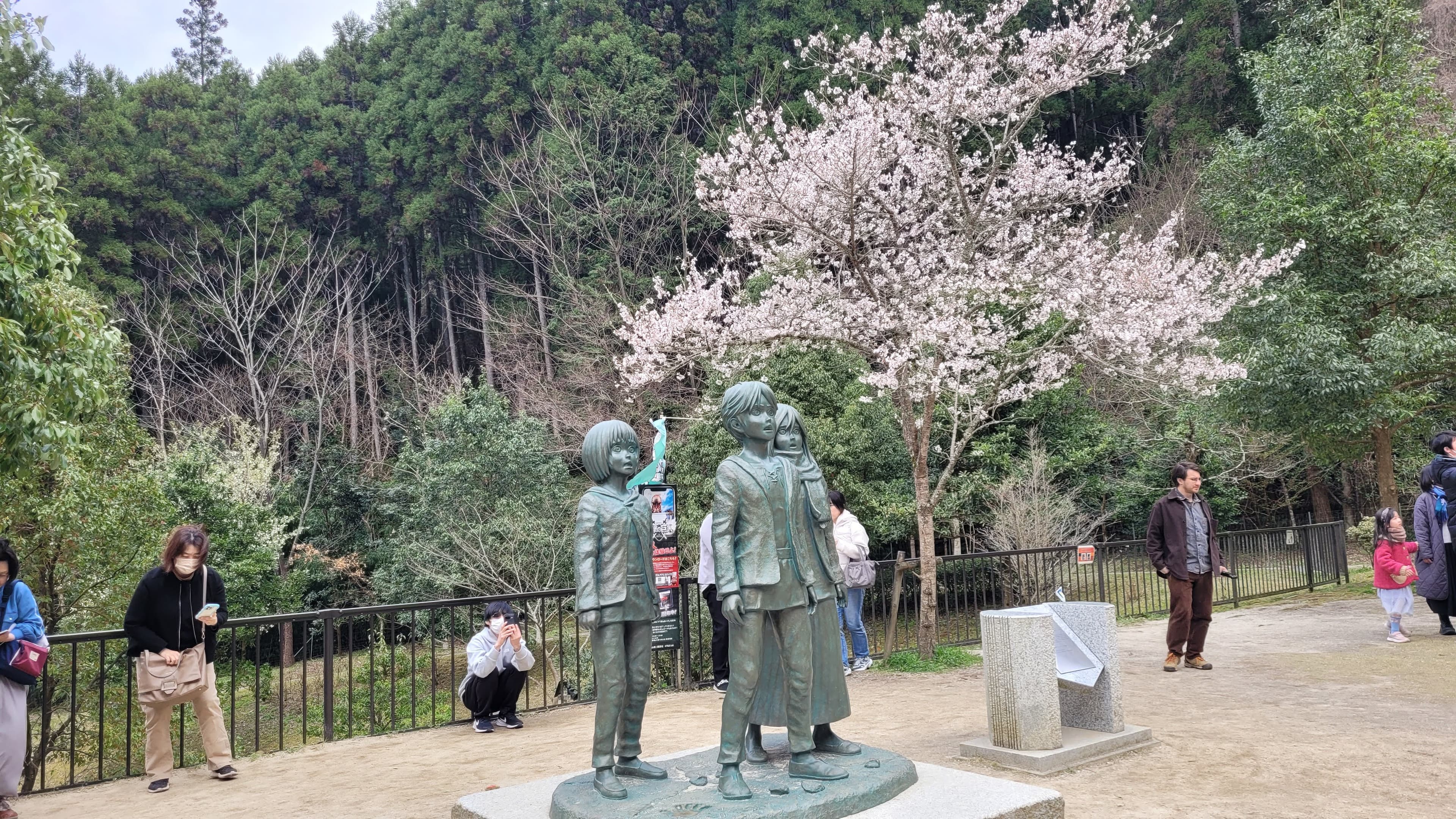 Fukuoka: Luxe Private Attack on Titan Tour to Hita and Ōyama