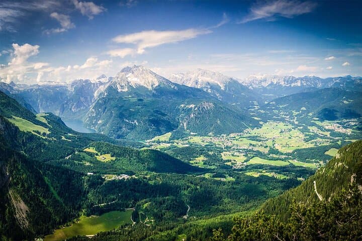 Eagles Nest and Werfen Castle Private Day Alpine Tour from Munich