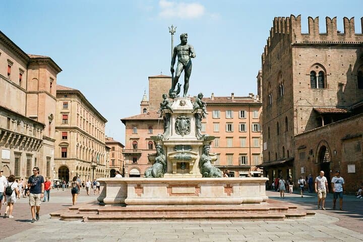 7 days Self Guided AI Audio Tours to Bologna and all Italy