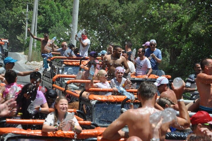 Alanya Night Safari with Boat Trip and Dinner at Dimçay River