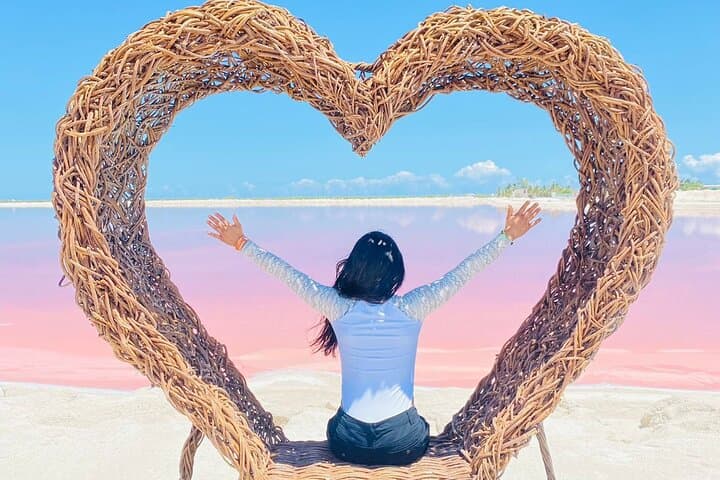 Tour of the Coloradas Yucatan and Cenote from Valladolid