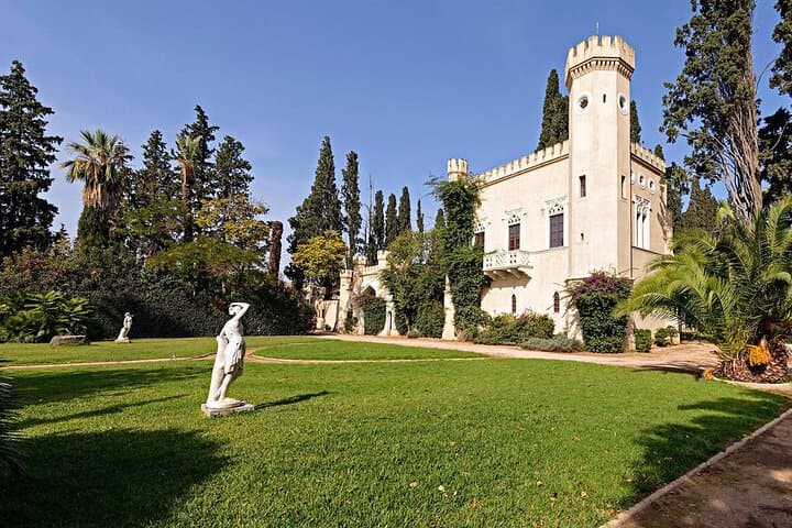 Athens Private Tour: City Highlights & Queen’s Tower Wine Tasting