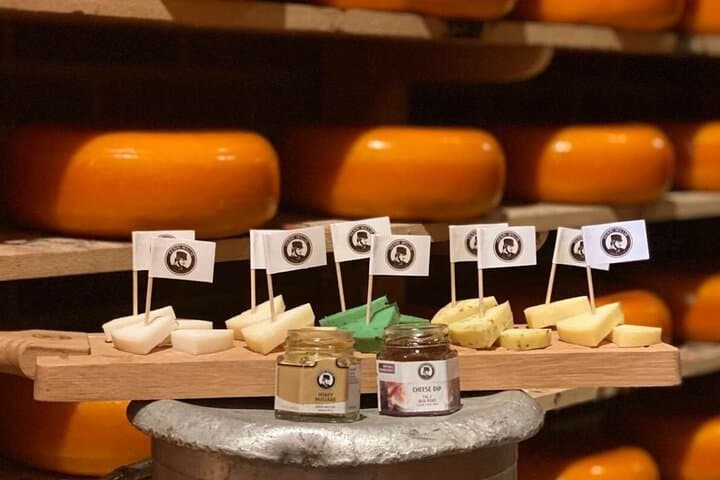 Bruges Food Tour: 8 Tastings of Local Delicacies