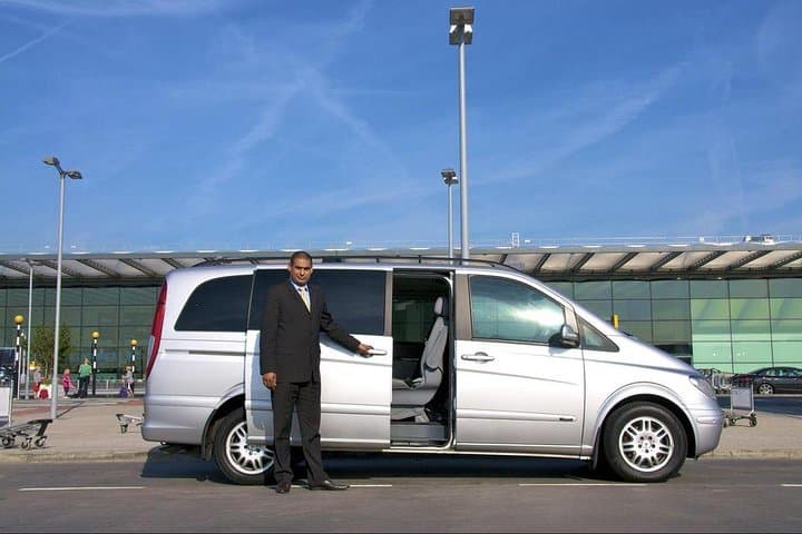 Airport Shuttle : From Marrakech City To Marrakech Airport