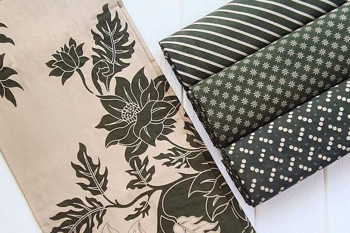 Full Day Private Batiks Class and Explore Miniature Park 