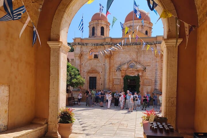 Chania: Old Town, Public Market, Hill of Prophet Elias, Agia Triada