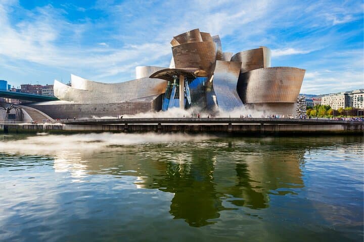 Bilbao Scavenger Hunt and Highlights Self Guided Audio Tour