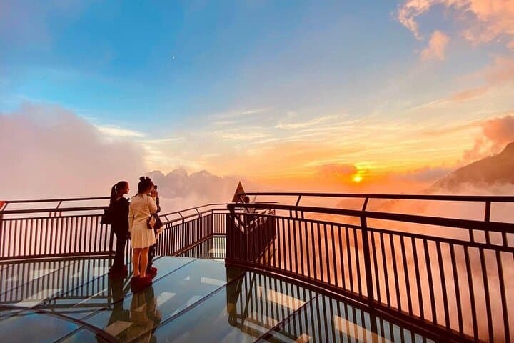 Sapa Dragon Cloud Glass Bridge and Silver Waterfall Half-Day Tour