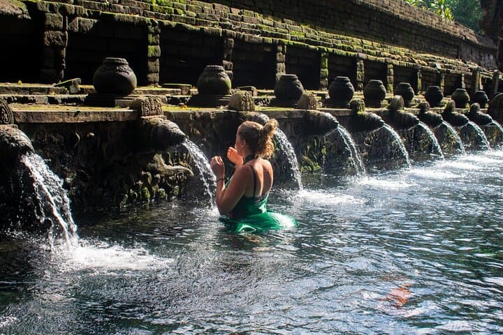 Bali Tirta Empul Tours Experience with Spiritual Cleansing