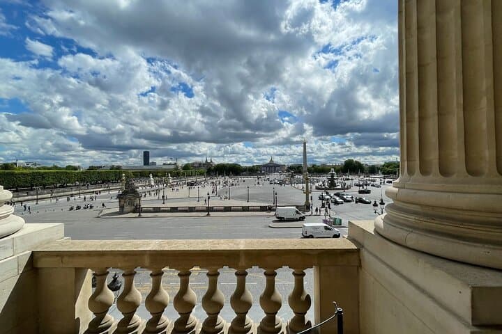 Private tour of the Main Monuments of Paris